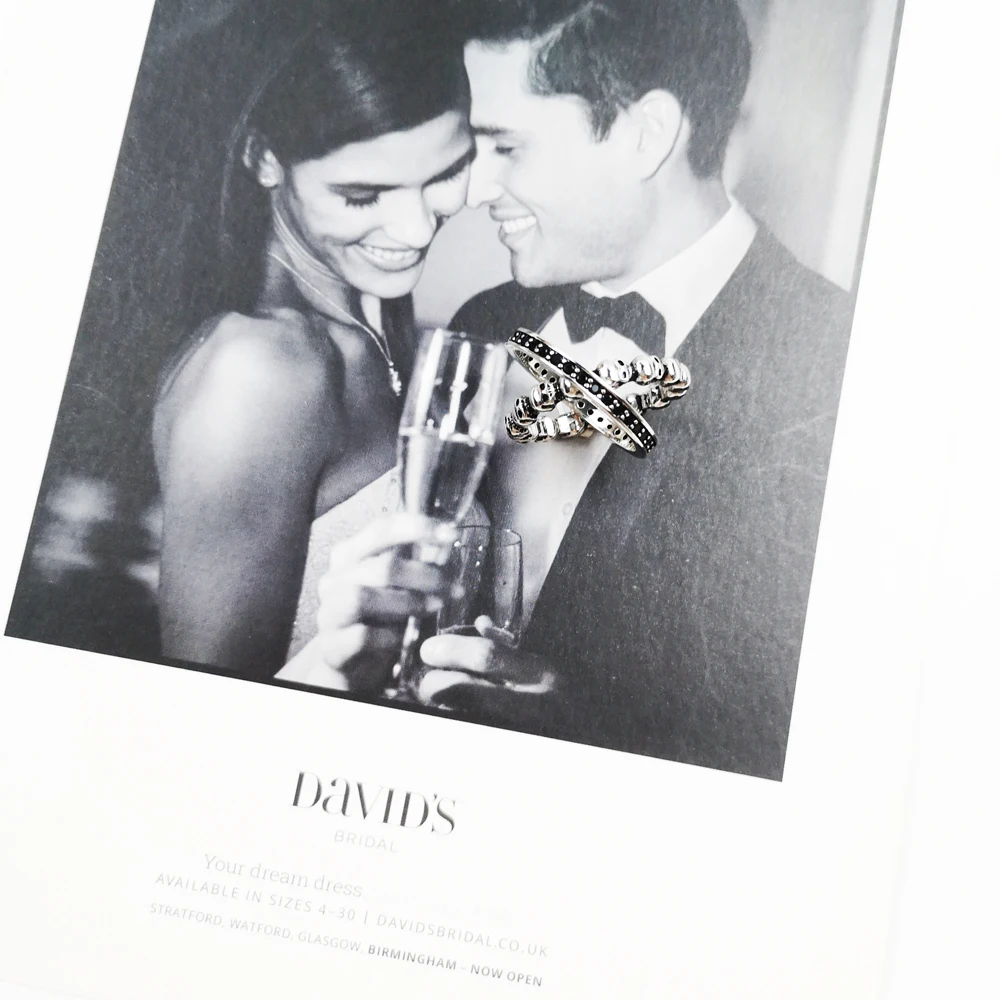 Кольцо в форме черепа Соединенные черные камни для штабелирования дизайн 925