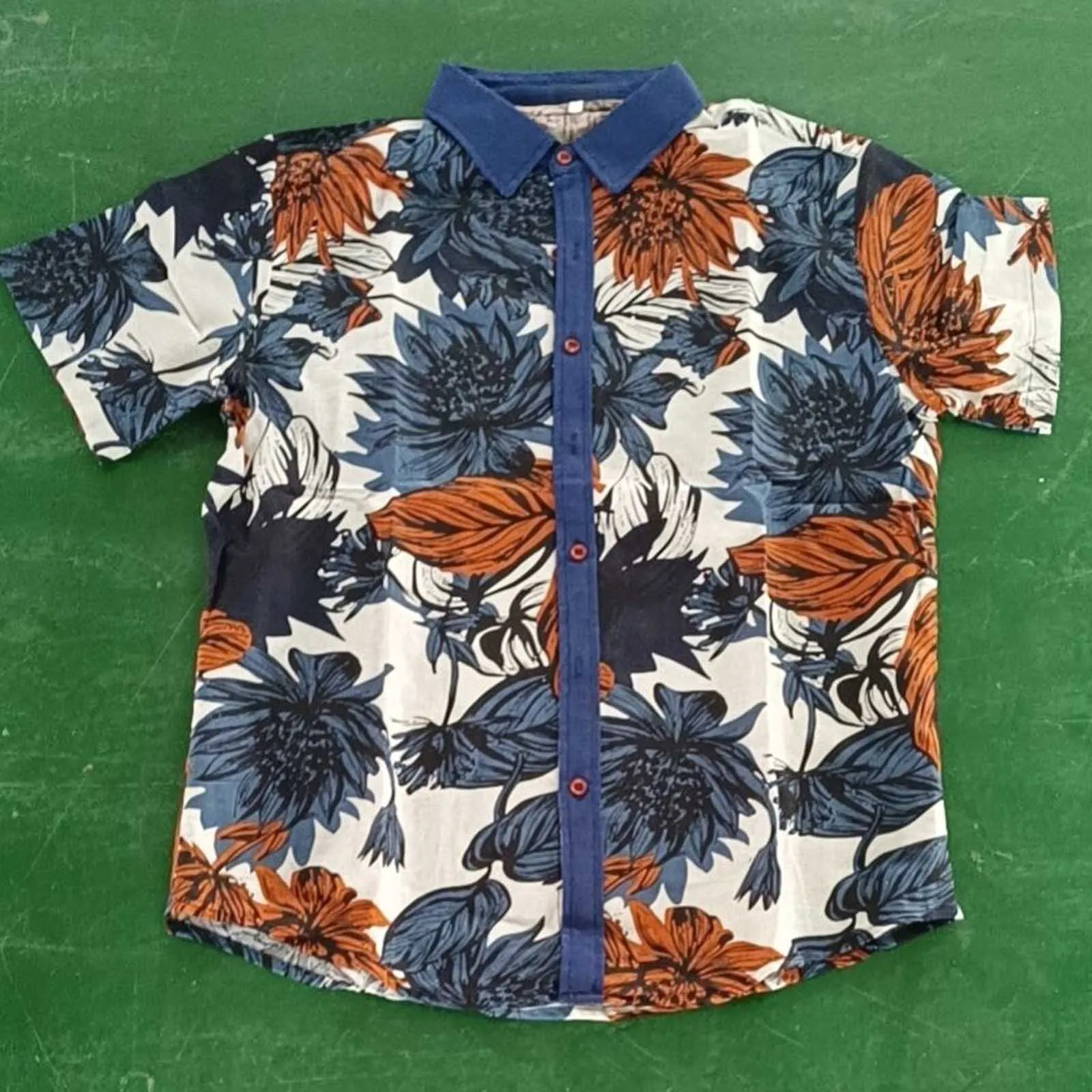 

Leaves Print Men Shirt Summer Hawaiian Shirt Casual Printed Cotton-linen Plus Size Short Sleeve Top Blouse Camisa Masculina 2021