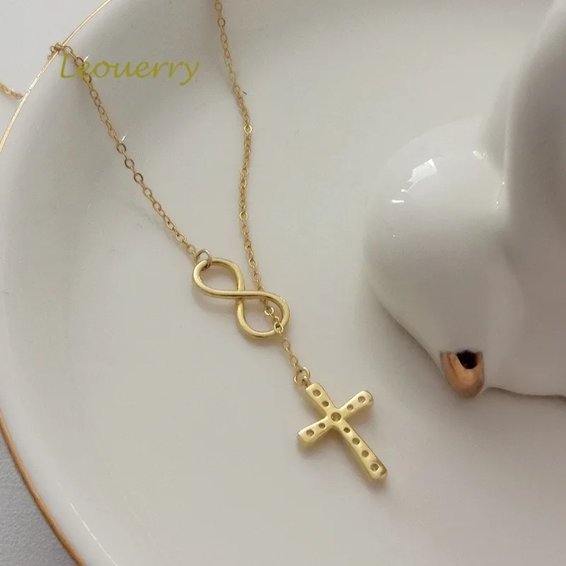 Цепочка с подвеской-крестом из серебра 925 пробы фианитами | Украшения и