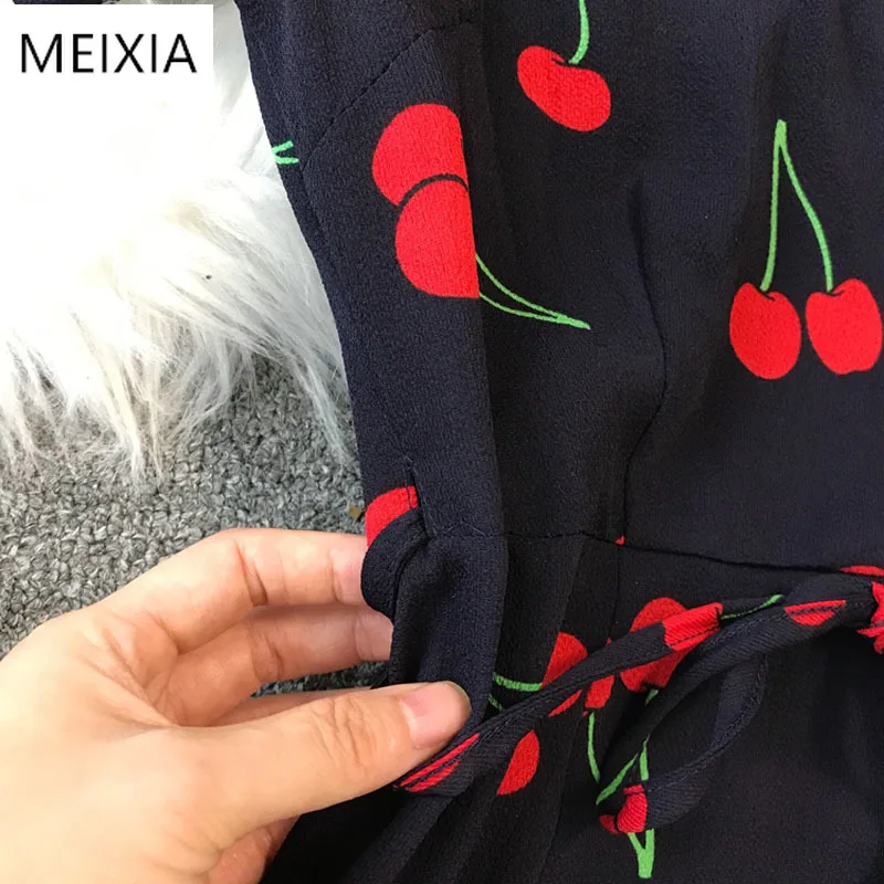 Летнее цельнокроеное длинное платье с запахом вишни тонким цветочным шифоновым