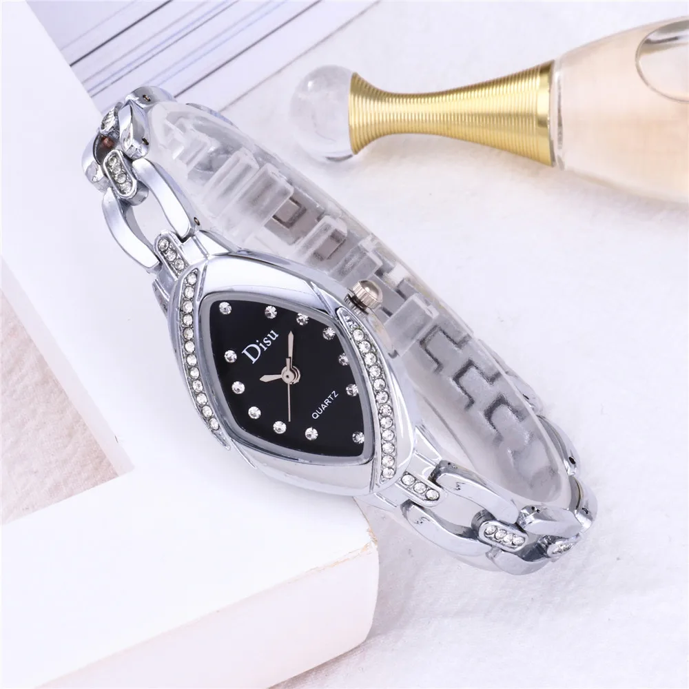 

2021 Creative New Oval Quartz Watch Alloy Diamond-Embedded Fashion Personalized Bracelet Watch women watch