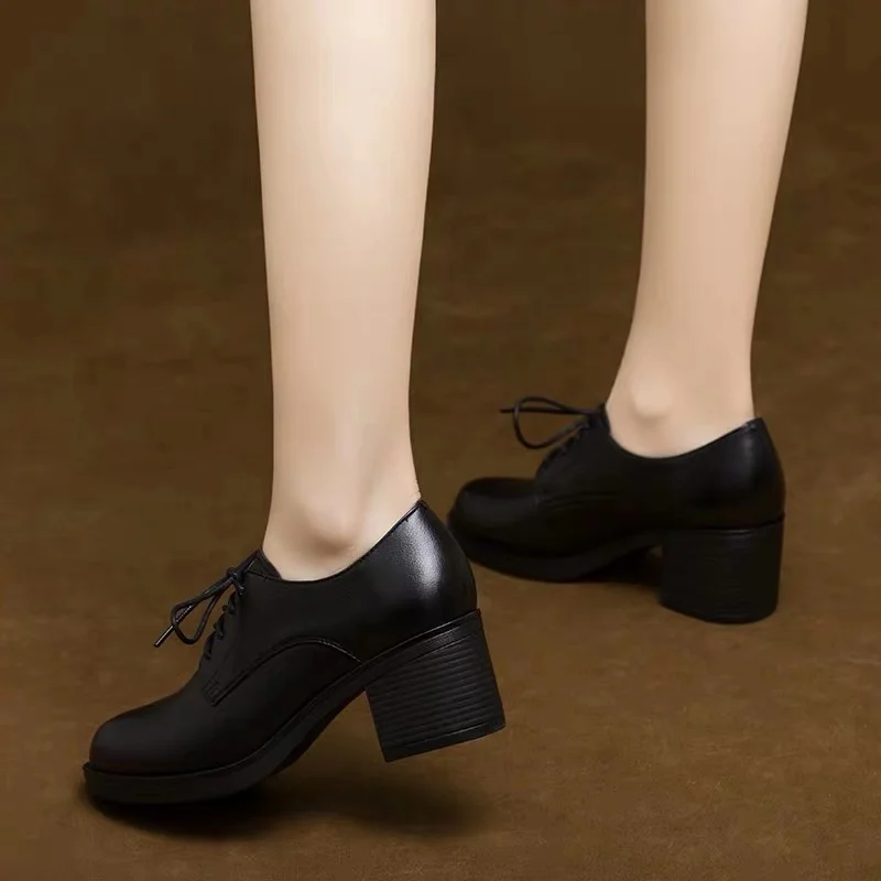 Туфли женские демисезонные на шнуровке оксфорды высокий каблук кожаные ботинки