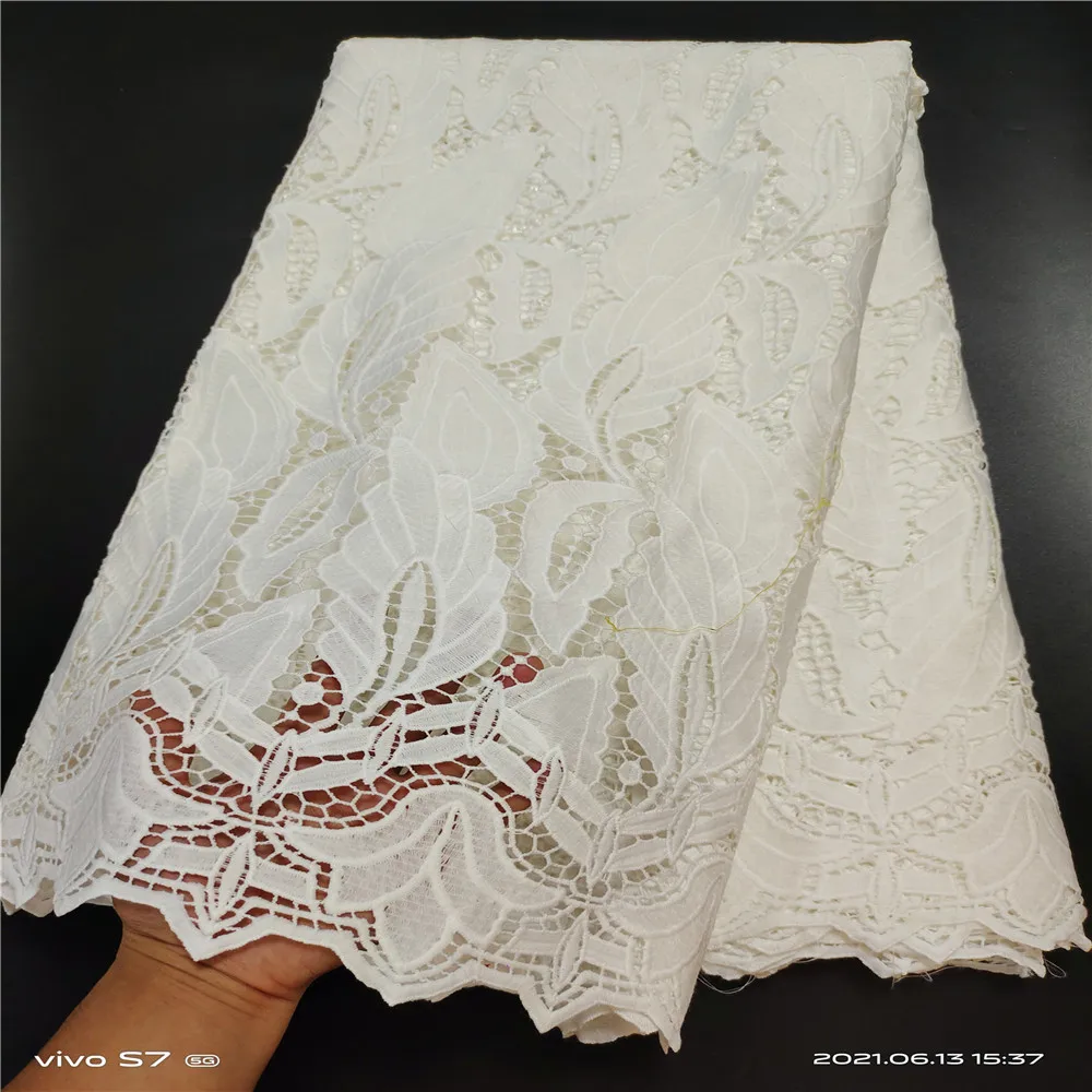 

New High Quality 2022 French Nigerian Lace Fabrics Embroidered Guipure lace Bridal African Lace Fabric for Dress J242 (2)
