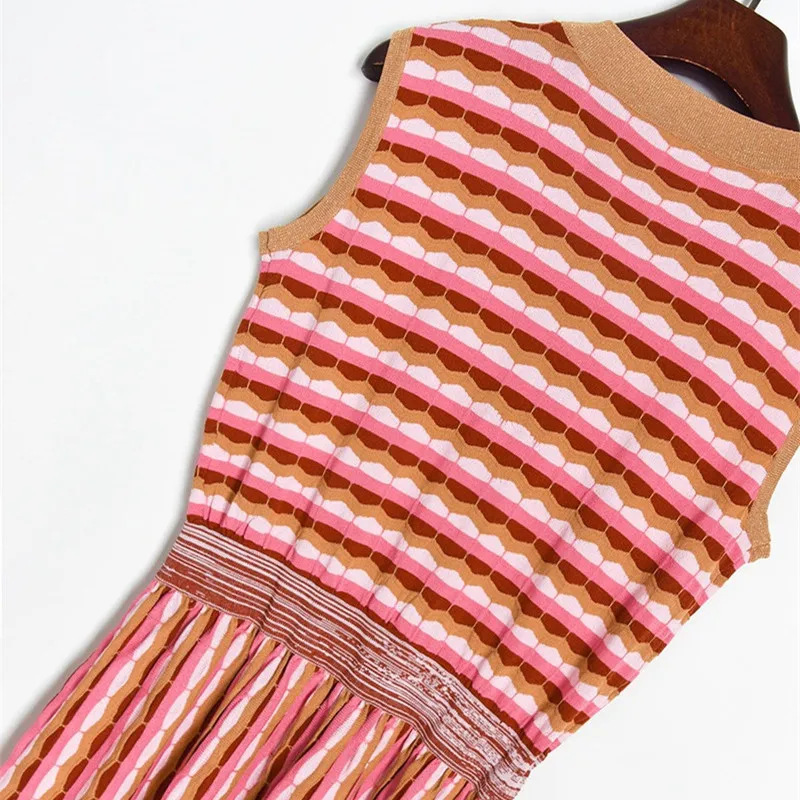 

Luxury Brand Designer Knitted Dress for Women Vintage O Neck Sleeveless Contrast Color Stripe Knitted Dress