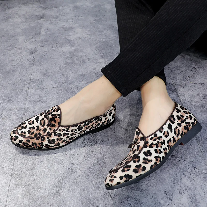 

YRZL Leather Shoes Mens Soft Bottom Moccasins Casual Flats Slipper slip on Party Patent Leopard Pattern Mens Shoes Leather