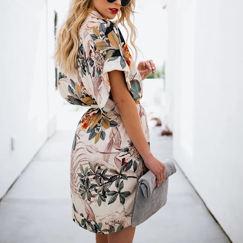 Женское платье рубашка с поясом и цветочным принтом кимоно коротким рукавом v