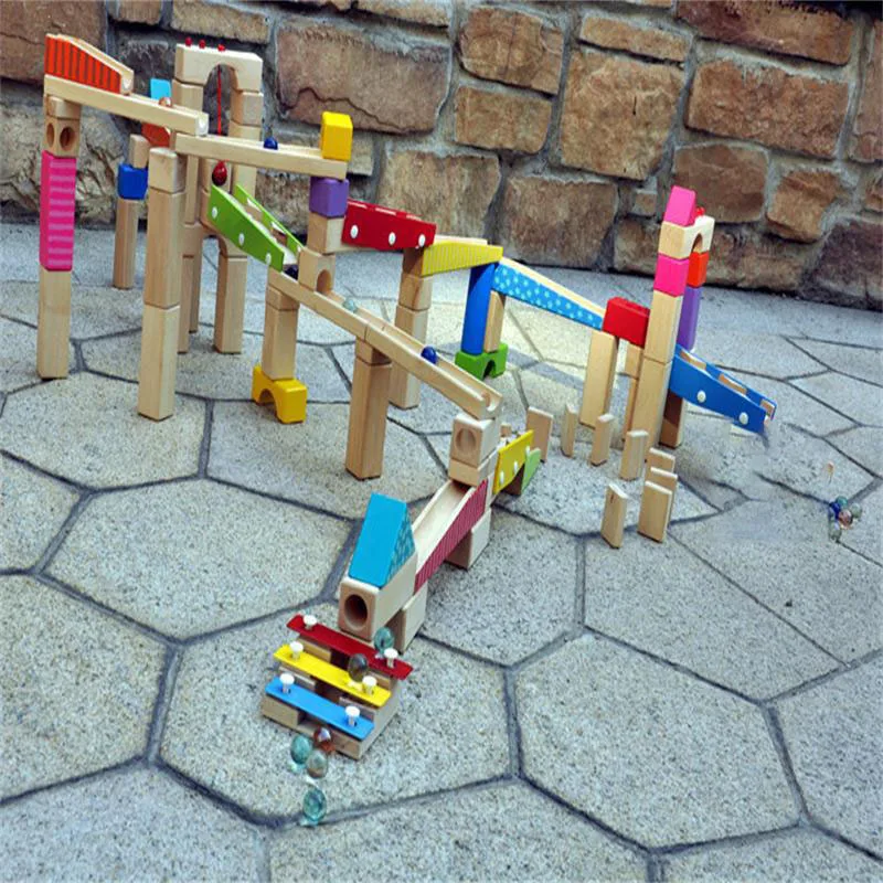 

2019 hot seller of environmentally safe wood materials puzzle puzzle creative ball track block slide toy