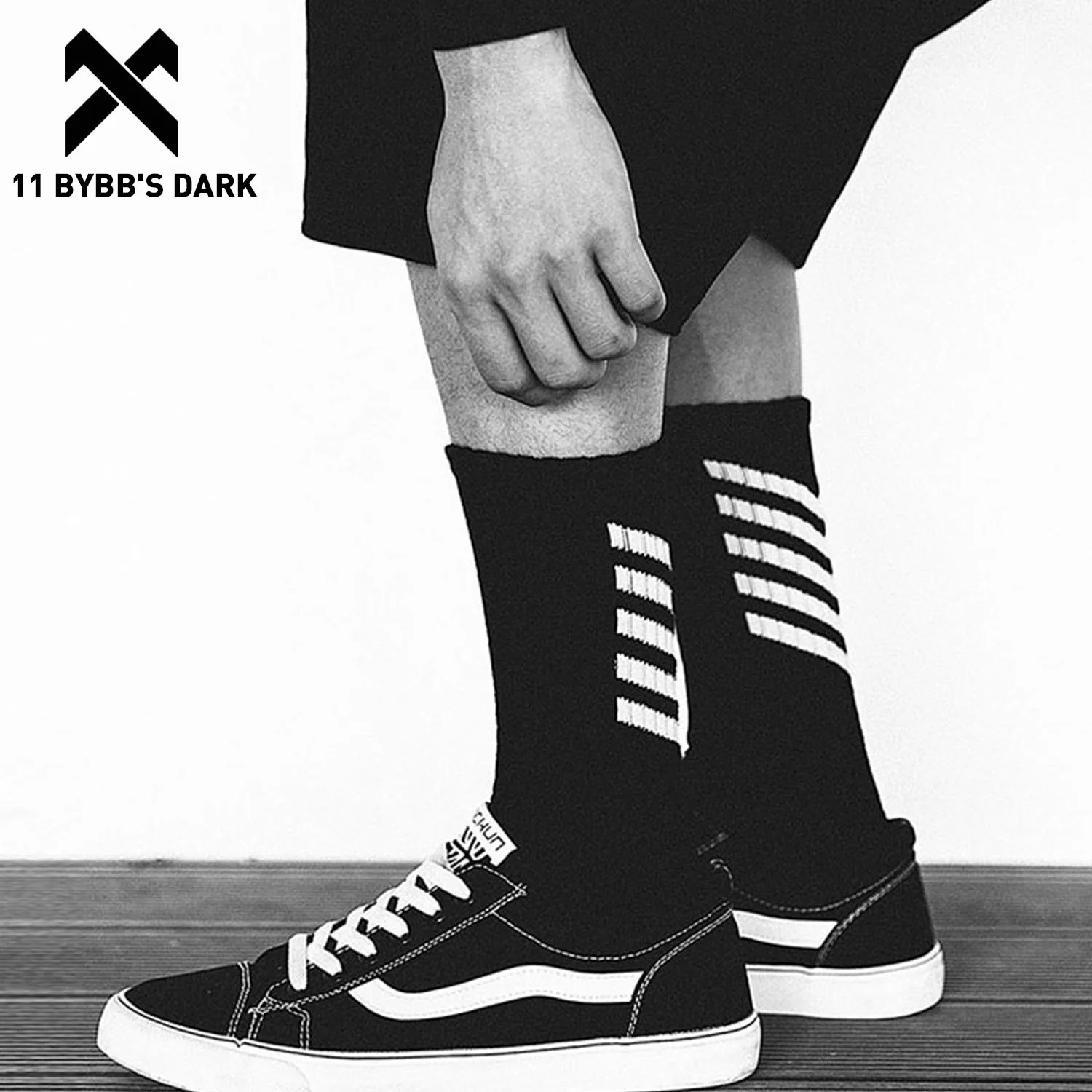11 BYBB'S DARK-calcetines largos de estilo Hip Hop para hombre y mujer, medias de Skateboard coreanas con estampado de rayas blancas y negras, 3 pares