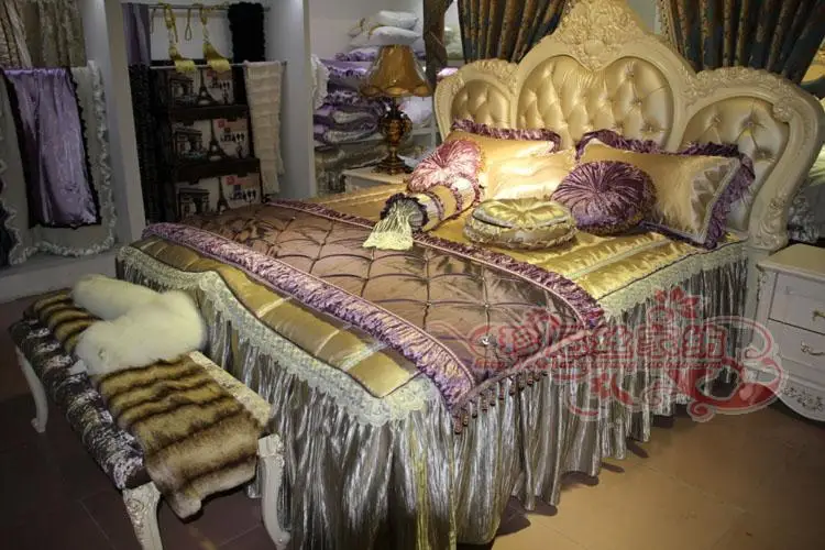 Рисунок 6 - Постельное белье с золотистой юбкой для детей