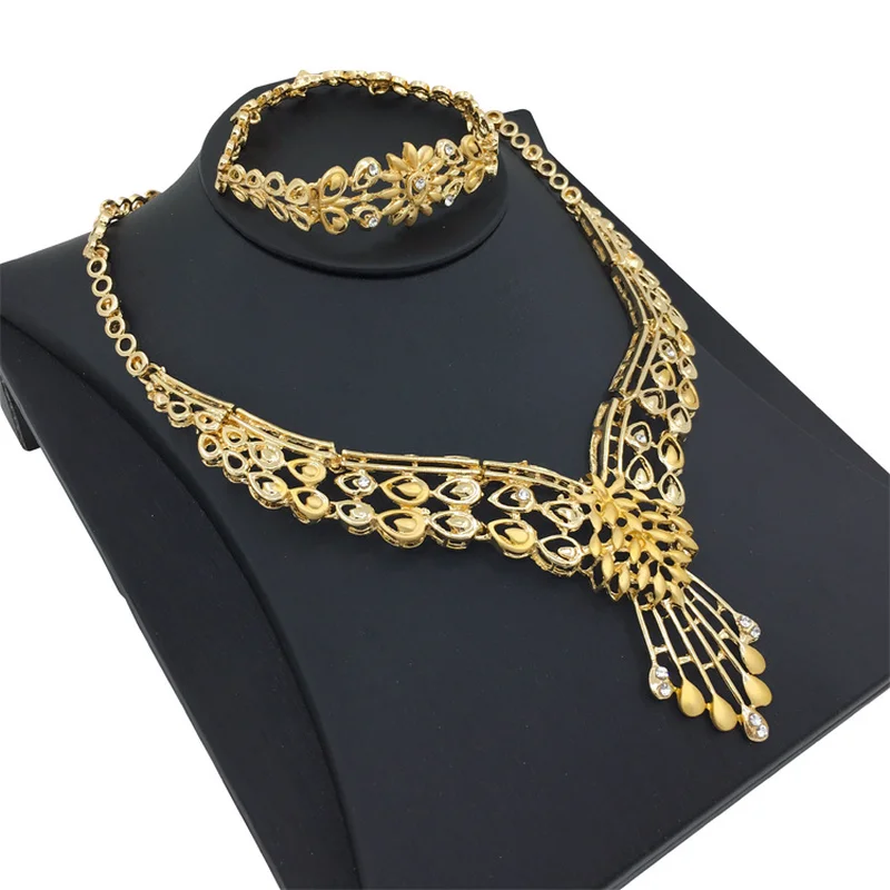 Комплект женских ювелирных изделий из колье браслета и сережек|Ювелирные наборы|