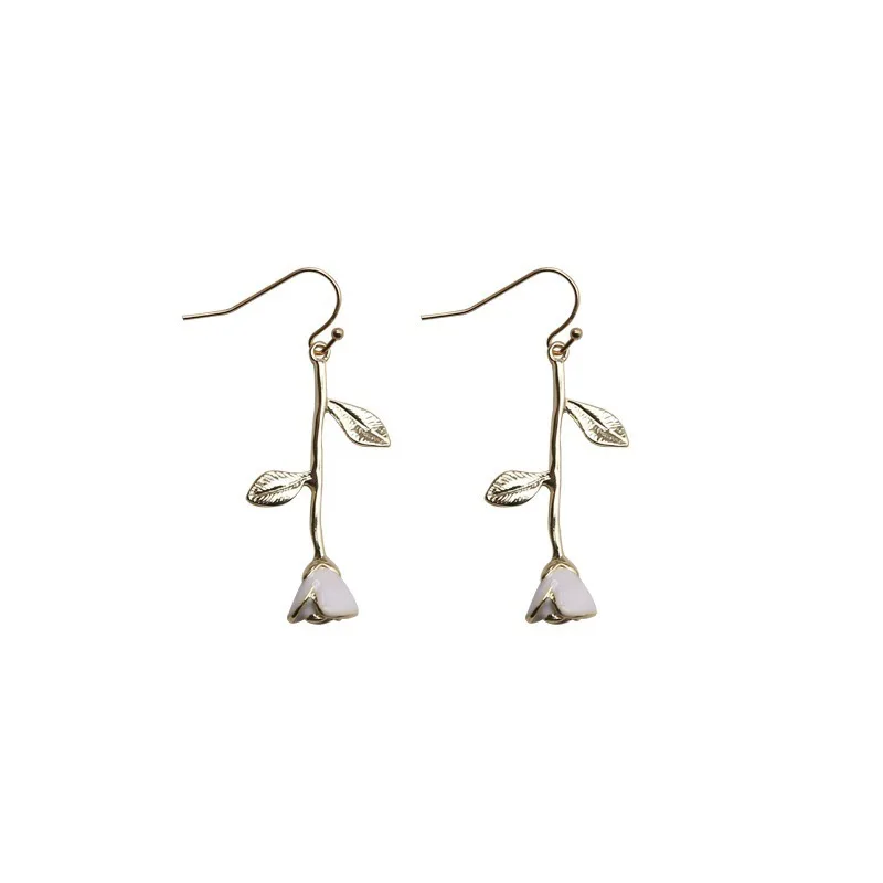

Simple and sweet French retro design sense of art white rose earrings