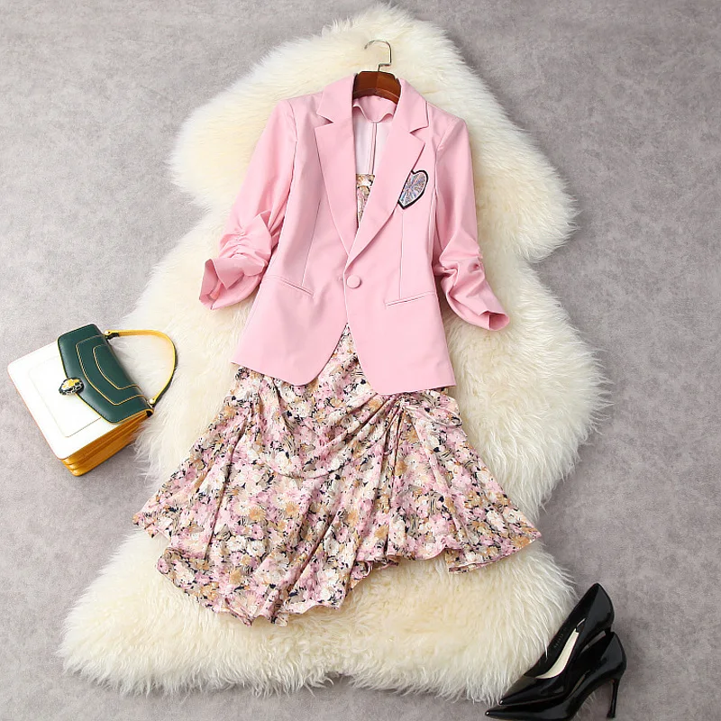 

Женский офисный комплект из 2 предметов, розовый пиджак и элегантное шифоновое платье на бретелях-спагетти с цветочным принтом, весна 2021
