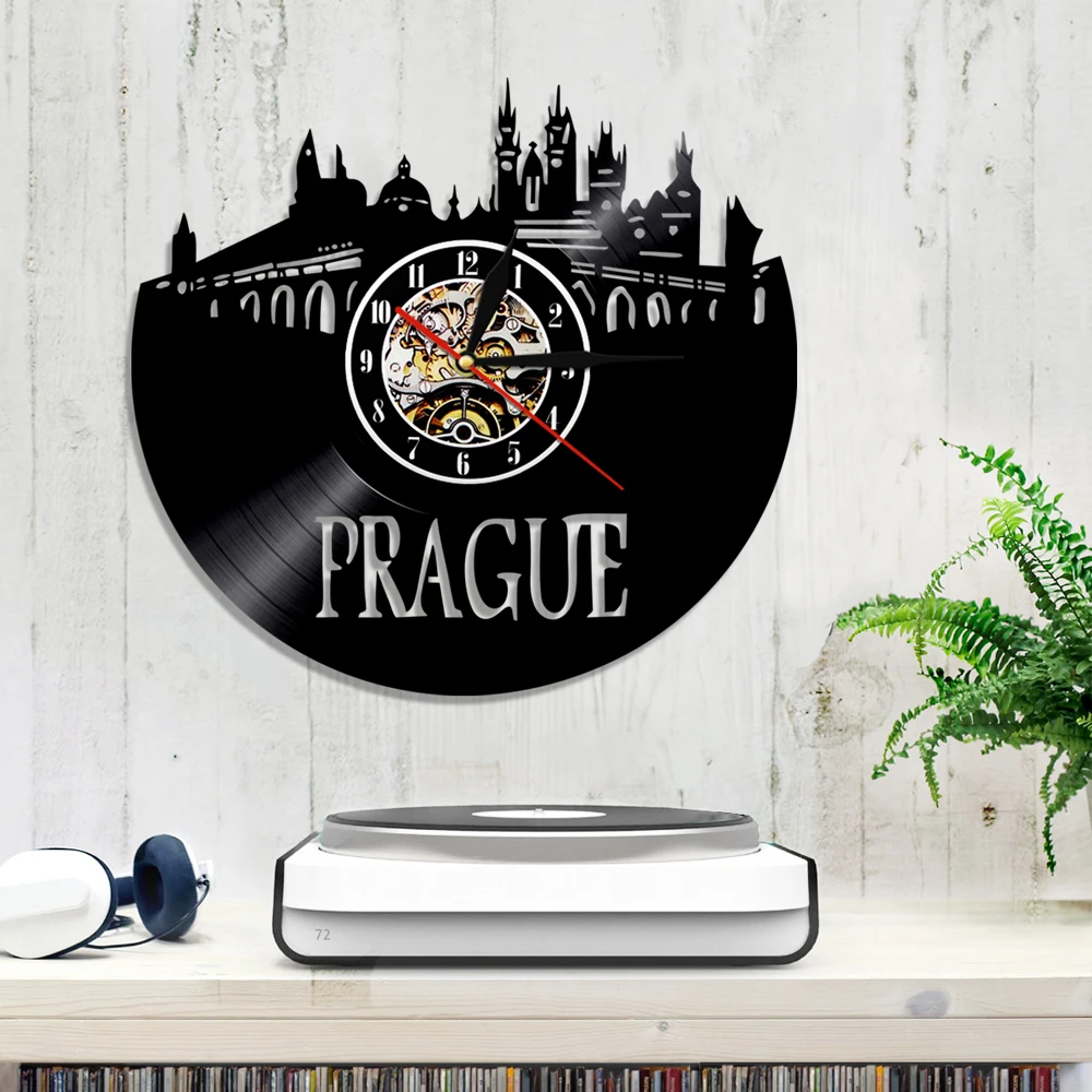 Настенные часы с виниловой пластиной и изображением Праги|Настенные часы| |