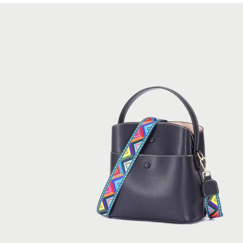 

Girls new hobos style shoulder bag in black and Brown color women Handbag pure leather and luxury messenger bag Female bags