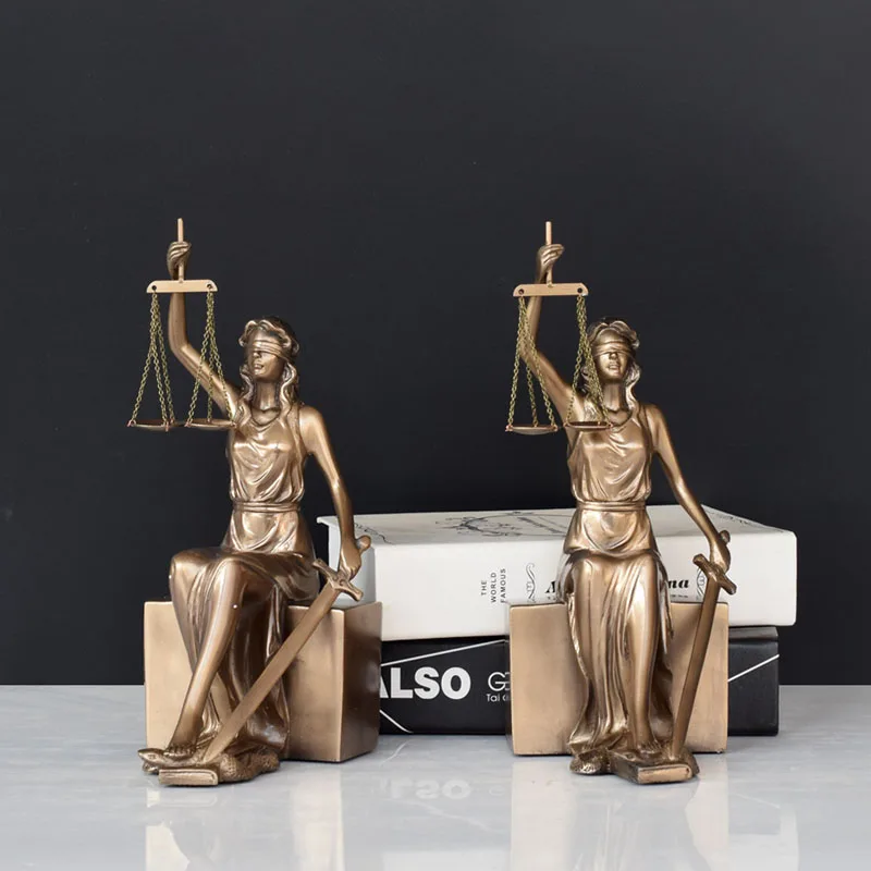 

Creative European Style Decor Imitation Bronze Statue Goddess Justice Bookcase Office Presents Gifts Lawyers Decoration Crafts