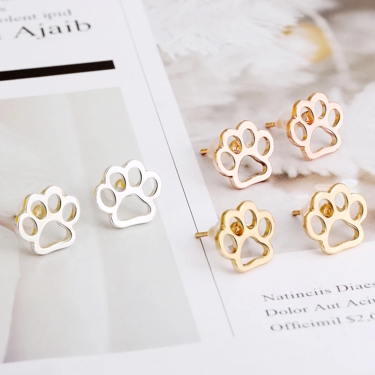 Простые серьги гвоздики с принтом лап для девочек и женщин Корейские Крошечные
