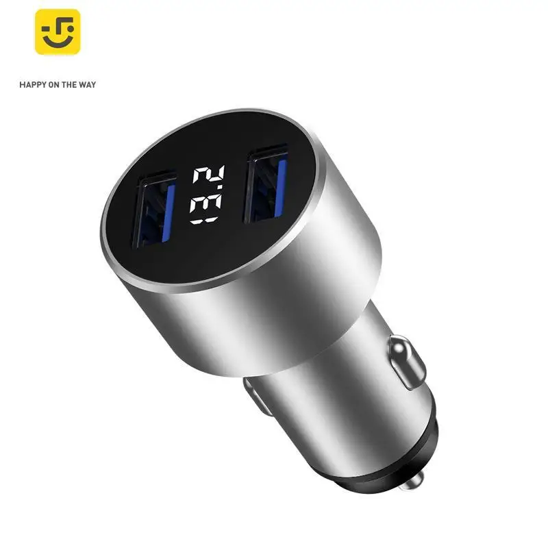 Автомобильное зарядное устройство автомобильное с двумя Usb разъемами показывает