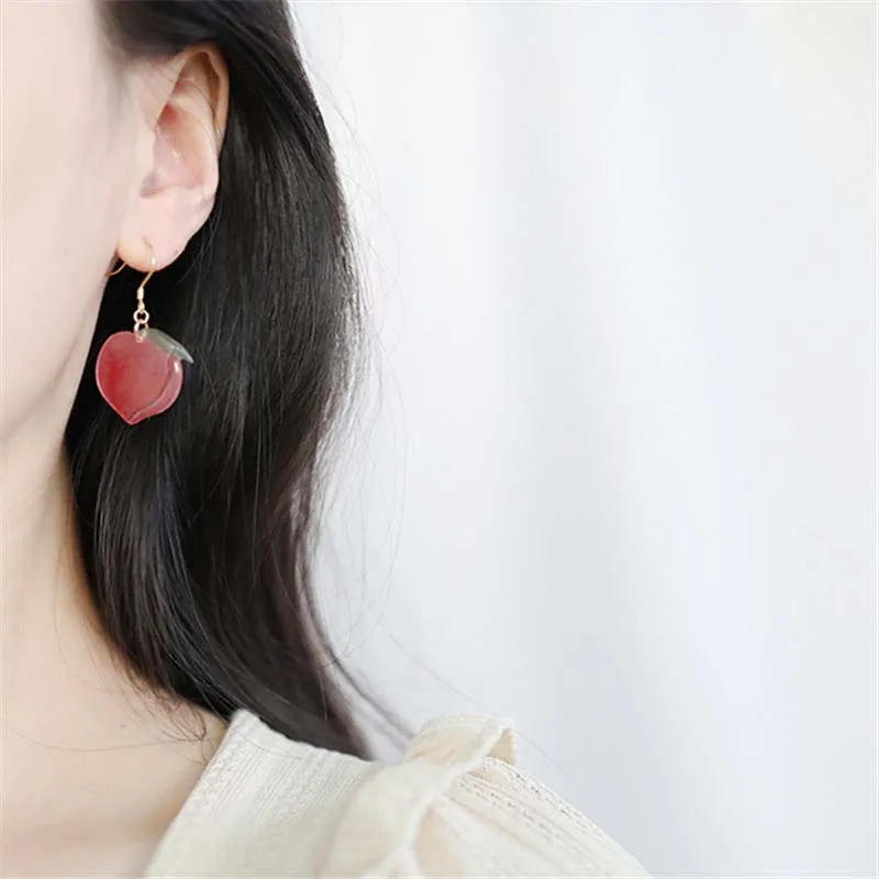 

Free Shipping Lovely Peach Drop Earrings 2020 New Fashion Funny Sweet Wild Match Pink Peach Dangle Earrings For Women Jewelry