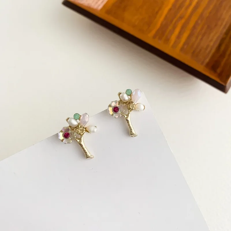 

TIMEONLY в винтажном стиле с цветочным принтом имитации жемчужные серьги-гвоздики для женщин; Туфли с красной зеленый Цвет в виде капель с крист...