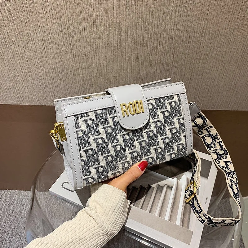 

Women's Bag 2021 New Fashion Women's Bag Shoulder Bag Joker Messenger Bag Designer Handbags High Quality Tote Bags for Women