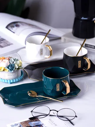 Кофейная чашка Европейский маленький роскошный костюм Ins ветер один