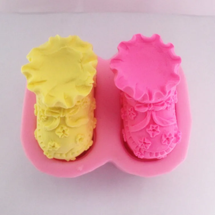 2pcs Baby Shoes Soap Mold Scented Candle Silicone Mold Aroma Gypsum Plaster Crafts Mould DIY Kids Baby Shower Gifts