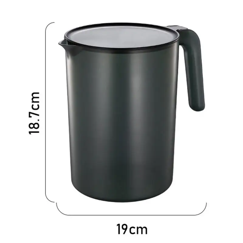 

1Pc 2500ML Plastic Beverage Kettle Heat Resistant Cold Water Jug Juice Pitcher with Handle(Black)