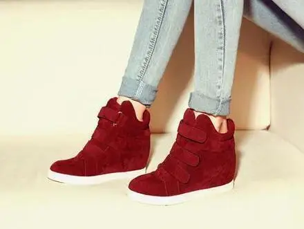 78 red Весенние женские ботинки из искусственной замши; кожаные ботинки на танкетке; обувь на скрытом каблуке; высокие Сникеры на каждый день; женские ботильоны - Цвет: 78 red