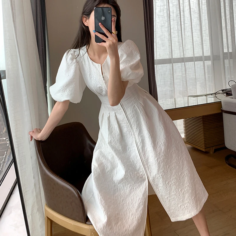 

Vintage French Holiday White Dress Short Puff Sleeves Zipper Front A Line Slim Dress Vestidos Elegant Party Dress Summer 2021