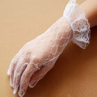 Новинка 2022, белые перчатки, свадебные кружевные перчатки из сетчатой пряжи, перчатки до запястья, короткие свадебные аксессуары