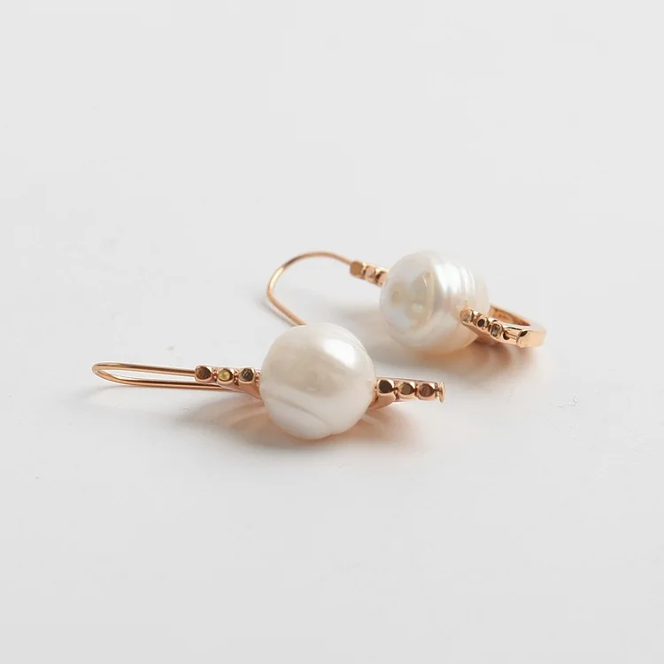

Retro Earring For Women Vintage Irregularity Baroque With Pearl Aretes Charm Lady Luxury Gift Korean Fashion Aesthetic Jewelry