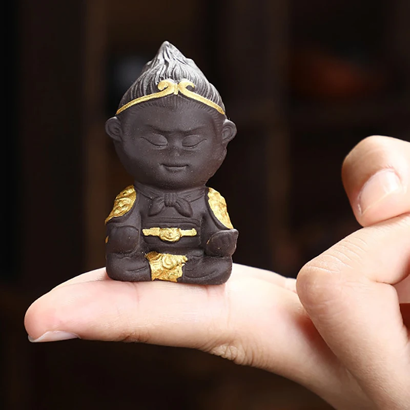 

Ceramic Sun Wukong Monkey Figurine Model Qi Tian Dasheng Tea Pet Ornament Fish Tank Landscaping Desktop Decoration Children Gift