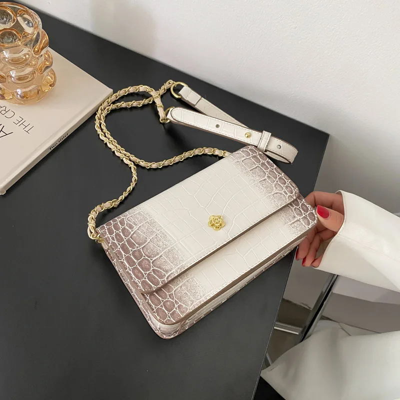 

Popular Bag Female 2021 New Trendy Net Red Fashion One-shoulder Armpit Small Square Bag Simple and Versatile Messenger Bag