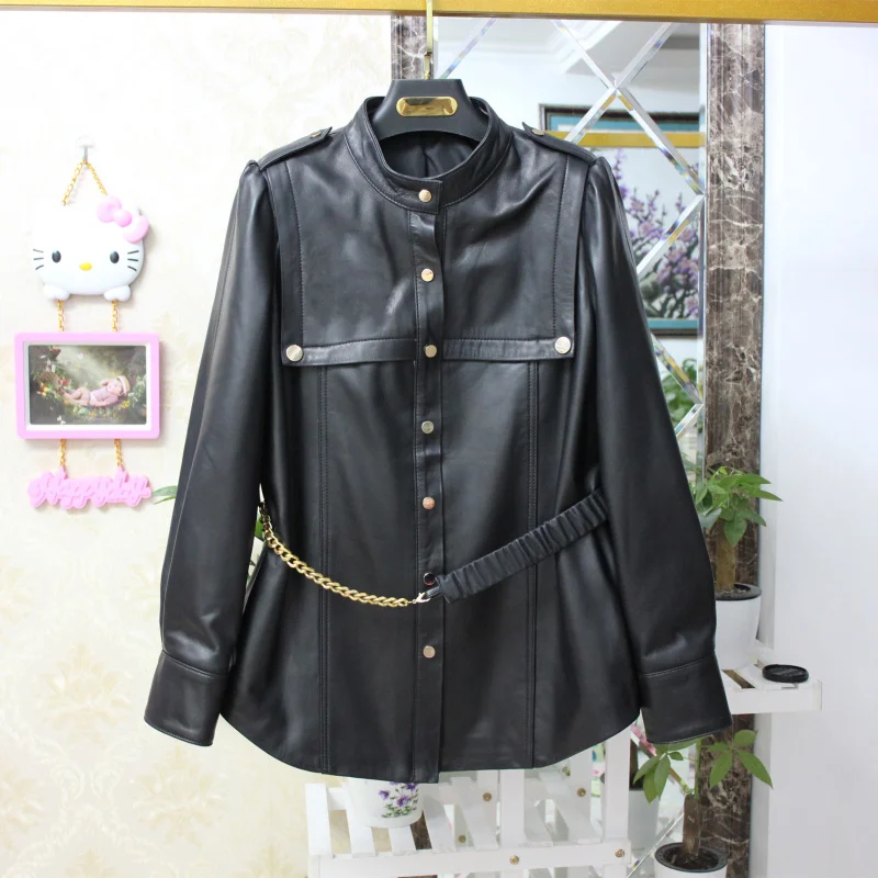 

Женская демисезонная куртка из натуральной кожи с поясом