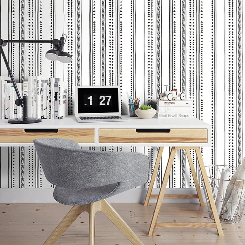 

Modern Triangle Peel and Stick Wallpaper Arrow Trellis Black White Vinyl Self Adhesive Wallcoverings for Wall Decor