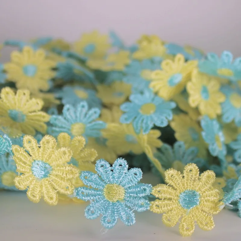 

Кружевная лента Cusack, 1 м, 2,5 см, отделка для костюмов, домашнего текстиля, лента для отделки, шитье, поделки «сделай сам», кружевная ткань, поли...