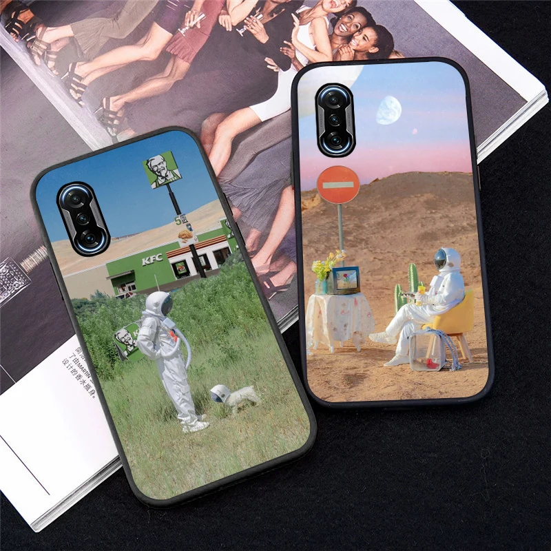 

Cute Criativa Astronauta Phone Case For Xiaomi POCO X3 Pro F3 GT M3 X3 Pro X3 NFC Funda Carcasa Cases Soft TPU Back Cover