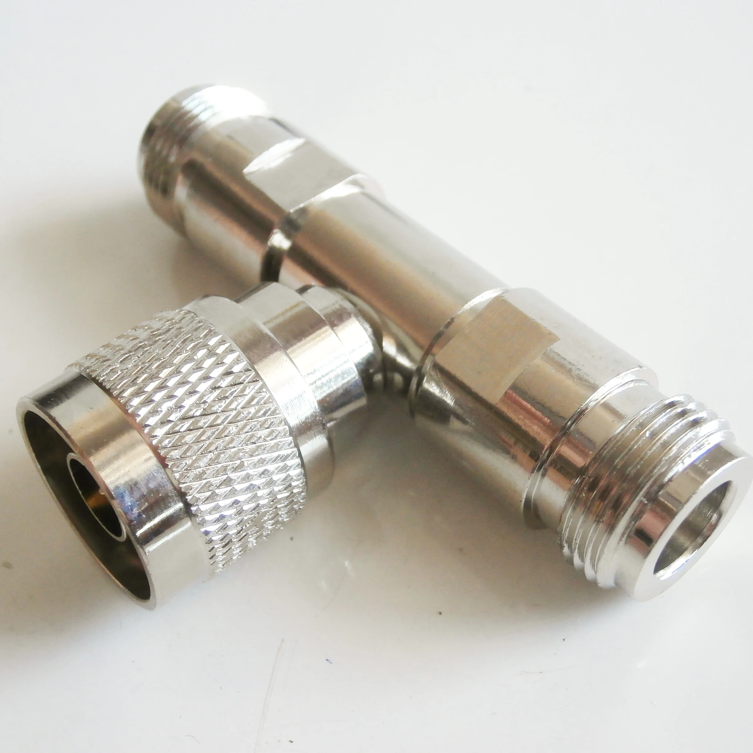 Переходник-Разветвитель Коаксиальный N 3-ходовой Т-образный Штекерный Разъем на 2