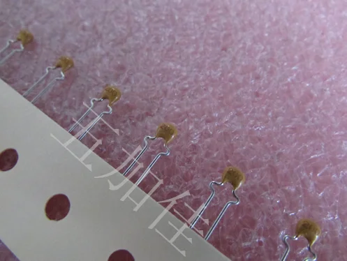 Оригинальный Новый керамический однокаменный конденсатор 100% 50V20PF 200K5K 10%