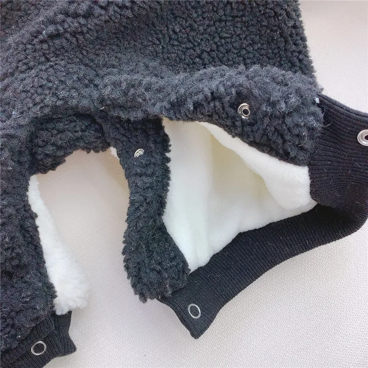 

rompers baby 2021 Winter New Baby boys and girls Panda Plush Long-sleeved One-piece Romper kids clothing