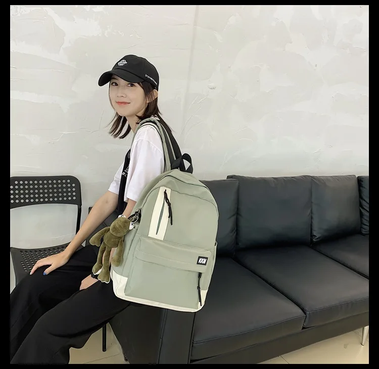 

2021 New Korean Version Backpack Campus Large Capacity Super Fire Backpack Men's Fashion Trend