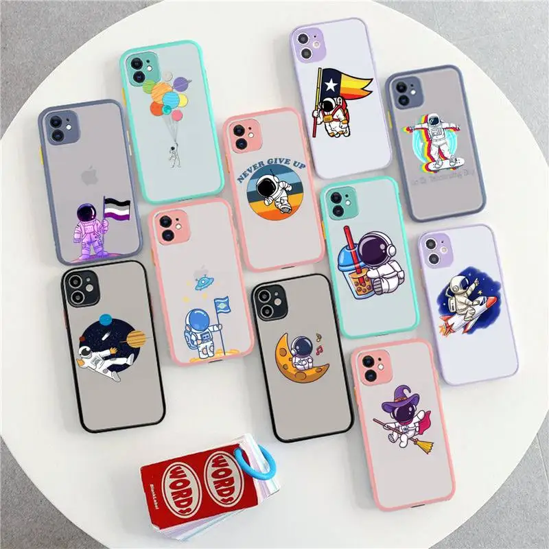 

Babaite Cute Cartoon Astronaut Planet Star Phone Case for iPhone X XR XS 7 8 Plus 11 12 13 pro MAX 13mini Translucent Matte