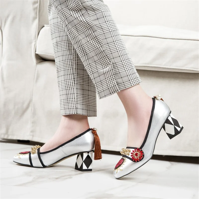 Women Single Shoes Contrasting Rivets Peach Heart Round Head Tassel High Heel Tenis Feminino Vintage Leather Zapatos De Mujer