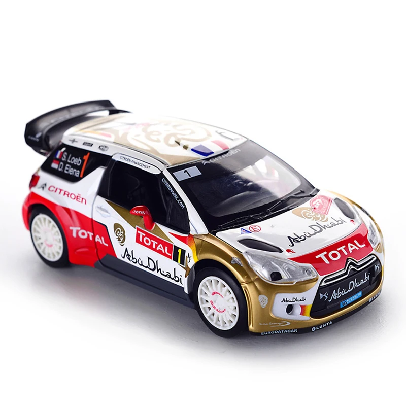 Модель литая автомобиля из металлического сплава модель модели DS Track версии 1/32