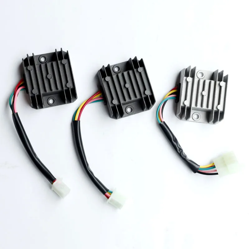 

Motorcycle 4/5 Wires 4 Pins 12 Voltage Regulator Rectifier For 150-250CC Scooter Moped ATV Aluminium Alloy Black White(optional)