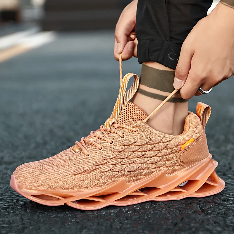 

New Blade Running Sneakers Men Flying Weaving Sports Shoes Outdoor Jogging Footwear Male Casual Zapatillas Plus Size New Arrival
