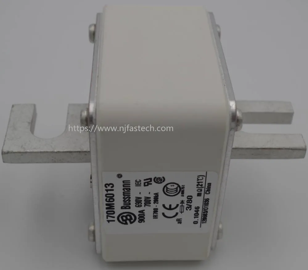Новый оригинальный электрический предохранитель типа 900A 690V 170M6013 питания |