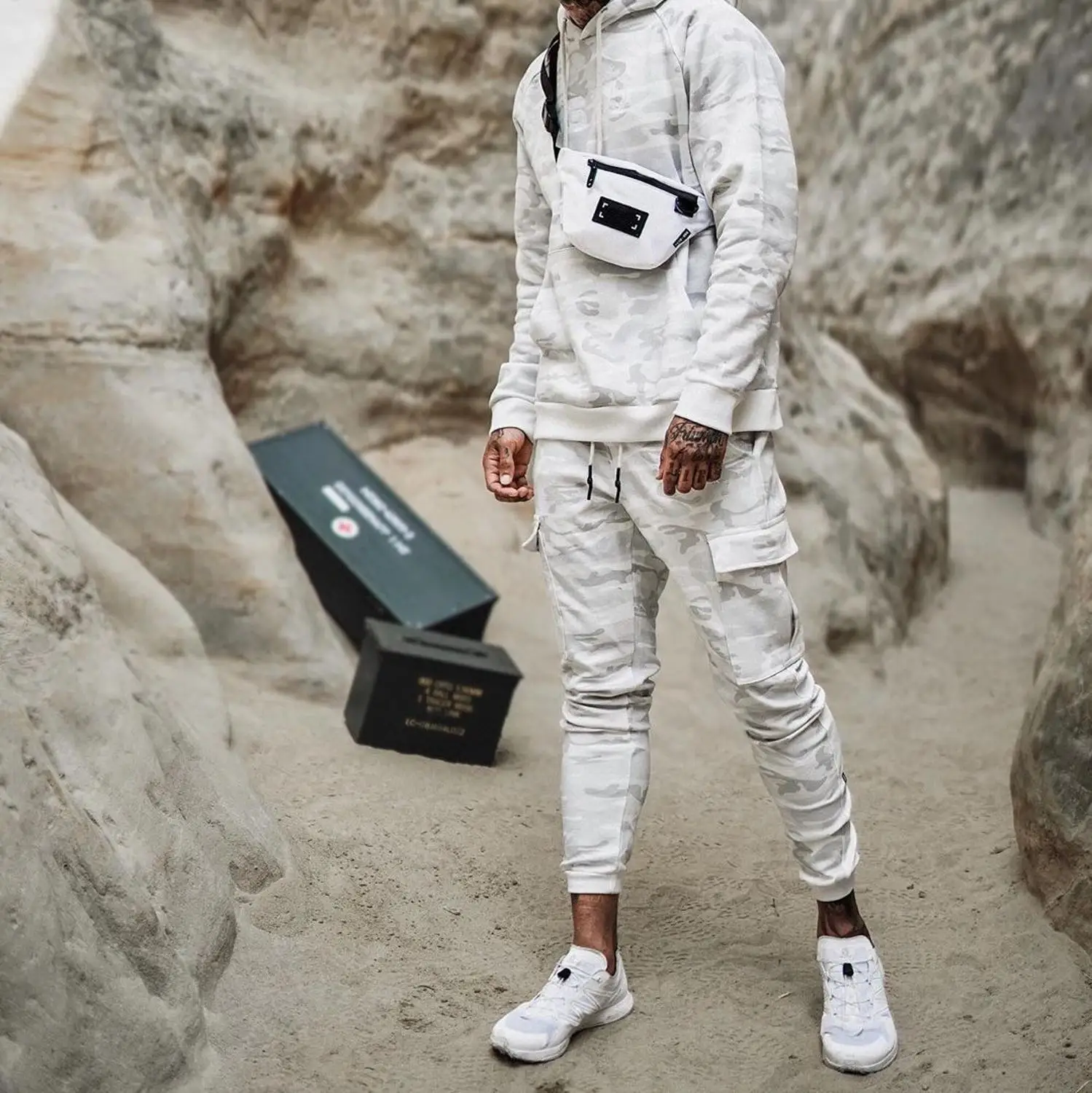 

Jogger sweatpants male bodybuilding fitness trousers men's cotton fashion multi-pocket bodybuilding training jogging pants