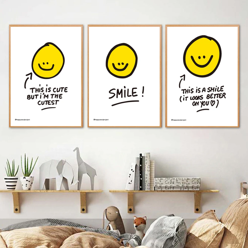 Современные забавные простые желтые фотографии со смайлами в скандинавском