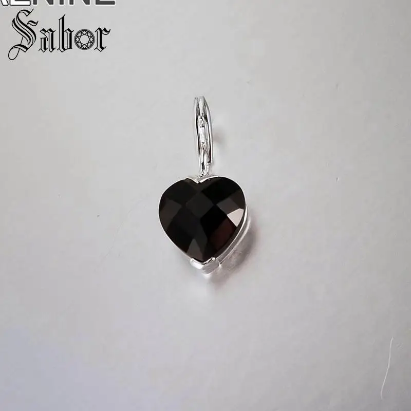 Классические посеребренные черные подвески в форме сердца с фианитом сделай сам